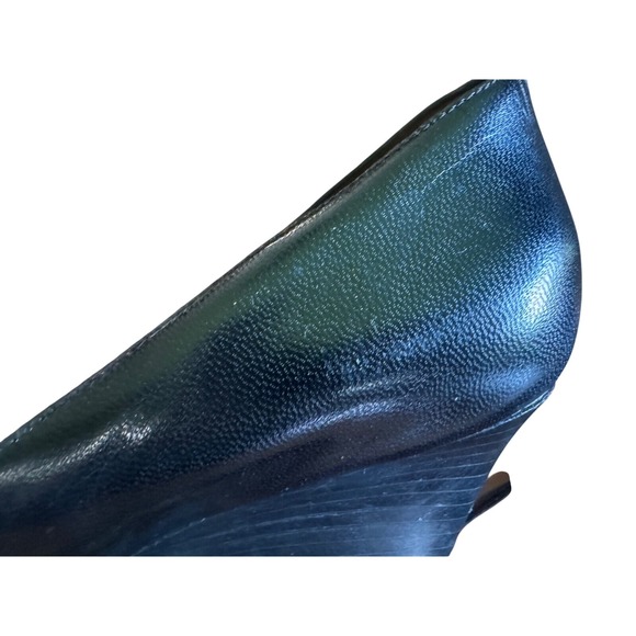 Nine West Black Leather Wedge Pumps Gold‎ Buckle Accents Shoes Heels Size 8.5 M - Picture 7 of 8